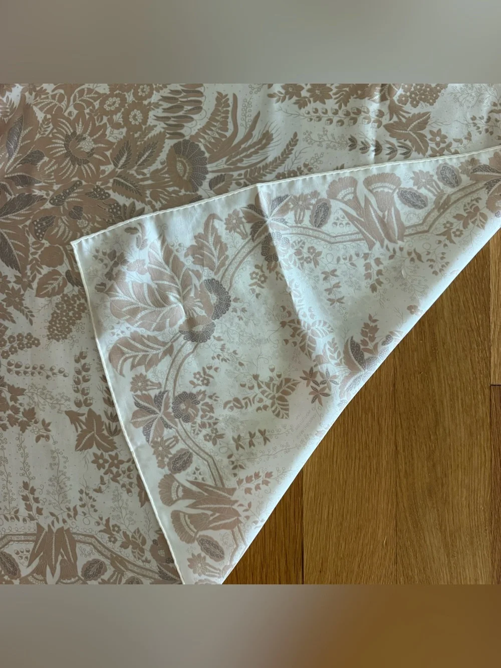 Vintage Smithsonian Institution 100% Silk Botanical Floral Scarf Made in Japan